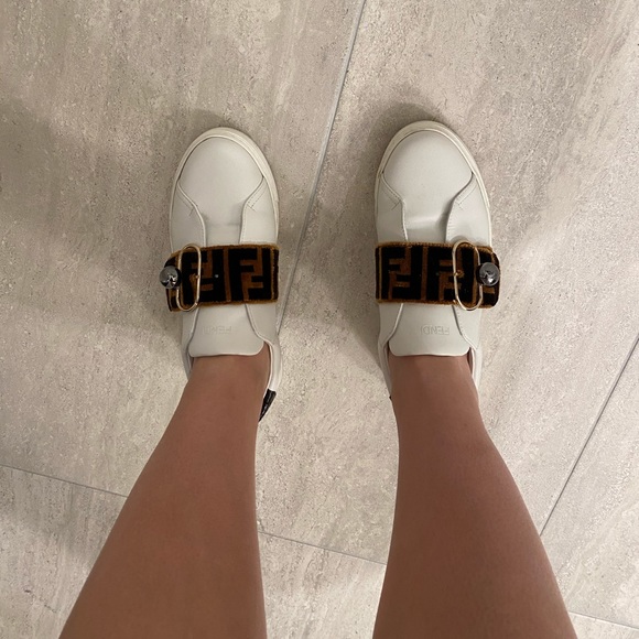 Fendi fur print slide on sneakers - Picture 7 of 8